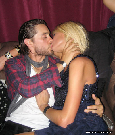 paris-hilton-jared-leto-kis.jpg
