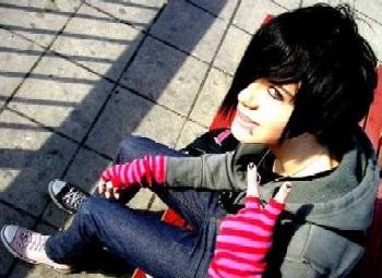 emo (12).jpg