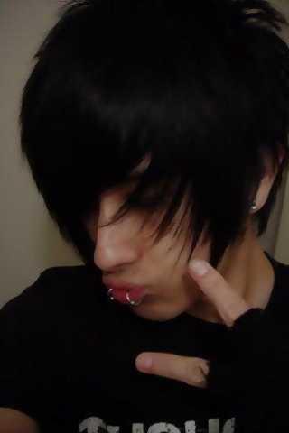 emo (14).jpg