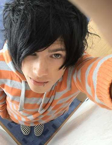 emo (15).jpg